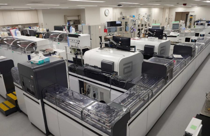 検体検査室 全景