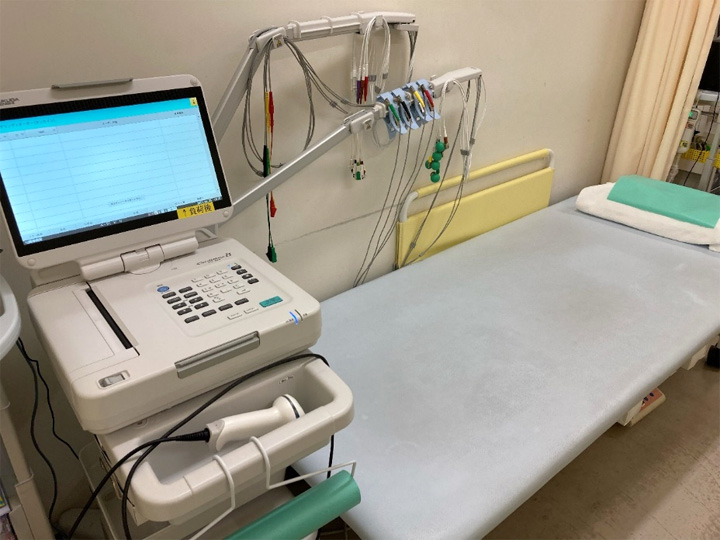 心電図検査装置（FCP-9800）